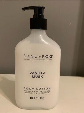 Sand + Fog Vanilla Musk Body Lotion